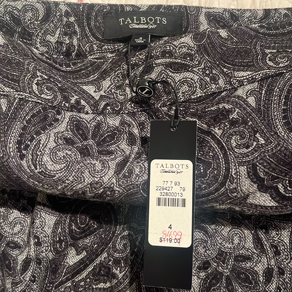 Brand New Talbots Skirt 55 Wool 45 Viscose Size 4